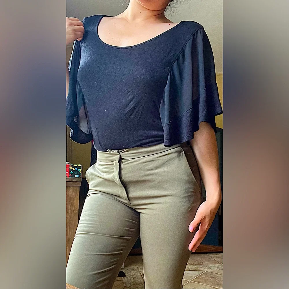 Pants & blouse - Picture 1 of 3
